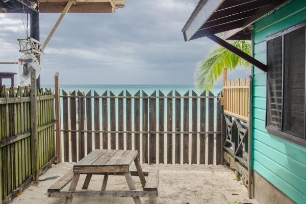 Hotel Roots Bamboo Beach Resort (Whitehall)